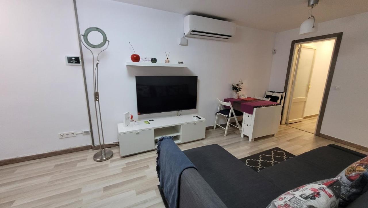 Apartaments B O D Collblanc L'Hospitalet de Llobregat Exterior photo